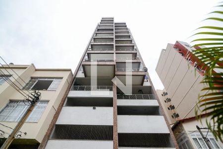 Apartamento à venda com 60m², 1 quarto e 1 vagaFachada