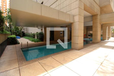 Studio à venda com 36m², 1 quarto e 1 vaga Studio à venda com 36m², 1 quarto e 1 vagaÁrea comum - Piscina