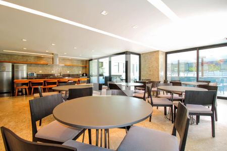 Apartamento à venda com 147m², 4 quartos e 4 vagasSalão de Festas