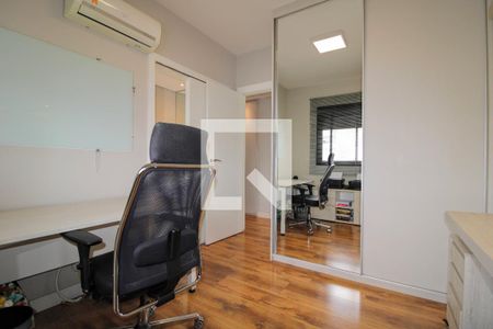 Apartamento à venda com 147m², 4 quartos e 4 vagasQuarto semi-suíte 1