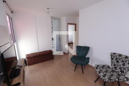 Sala de apartamento para alugar com 2 quartos, 45m² em Chácara Cotia, Contagem