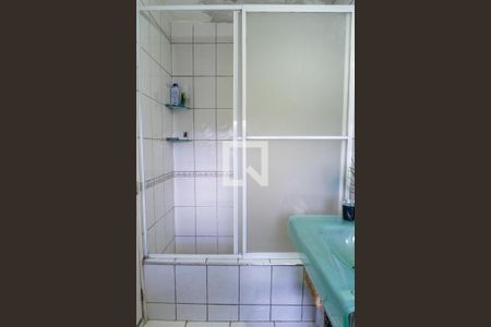 Casa à venda com 120m², 4 quartos e sem vaga Casa à venda com 120m², 4 quartos e sem vagaBanheiro 1 Detalhe