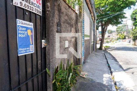 Casa à venda com 120m², 4 quartos e sem vaga Casa à venda com 120m², 4 quartos e sem vagaPlaquinha