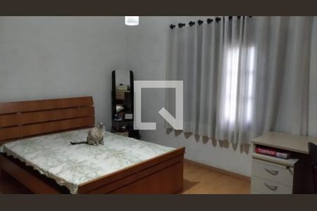 Casa à venda com 3 quartos, 300m² em Jardim Piqueroby, São Paulo