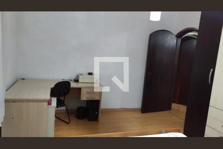 Casa à venda com 3 quartos, 300m² em Jardim Piqueroby, São Paulo