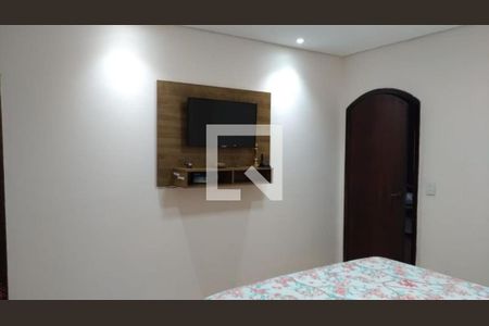 Casa à venda com 3 quartos, 300m² em Jardim Piqueroby, São Paulo