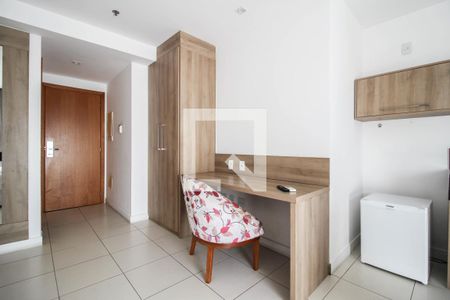 Studio para alugar com 35m², 1 quarto e 1 vagaMesa de Estudo