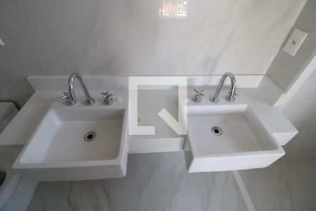 Apartamento à venda com 118m², 3 quartos e 3 vagasDetalhe do banheiro da suíte 1 