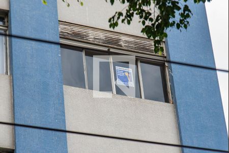 Plaquinha de apartamento para alugar com 2 quartos, 57m² em Liberdade, São Paulo