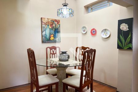 Casa à venda com 100m², 3 quartos e 3 vagasCopa