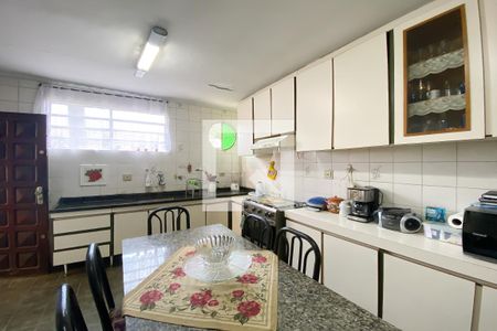Casa à venda com 100m², 3 quartos e 3 vagasCozinha