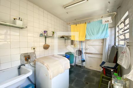 Casa à venda com 100m², 3 quartos e 3 vagasÁrea de Serviço
