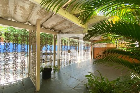 Casa à venda com 100m², 3 quartos e 3 vagasGaragem