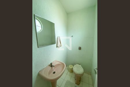 Casa à venda com 100m², 3 quartos e 3 vagasBanheiro da Suíte 2