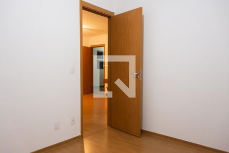 Quarto de apartamento para alugar com 2 quartos, 44m² em Chácara Cotia, Contagem