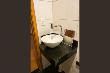 Apartamento para alugar com 44m², 2 quartos e 1 vaga Apartamento para alugar com 44m², 2 quartos e 1 vagaBanheiro