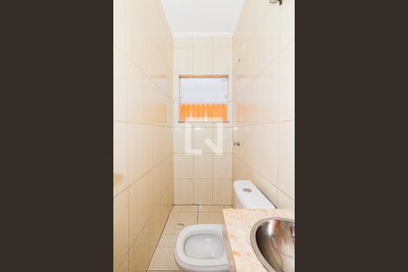 Casa à venda com 190m², 3 quartos e 4 vagas Casa à venda com 190m², 3 quartos e 4 vagasBanheiro