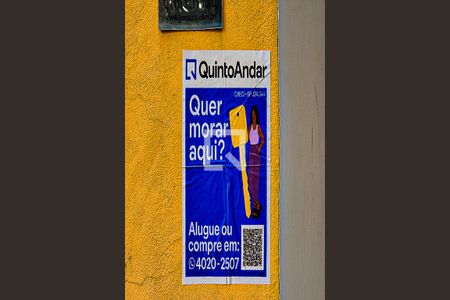 Casa à venda com 190m², 3 quartos e 4 vagas Casa à venda com 190m², 3 quartos e 4 vagasFachada com Plaquinha