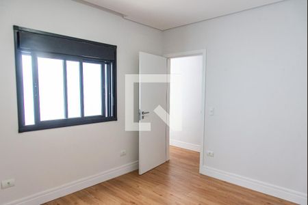 Casa à venda com 230m², 3 quartos e 4 vagasSuíte 2