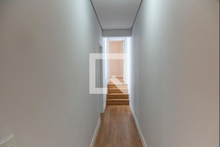 Casa à venda com 230m², 3 quartos e 4 vagasCorredor