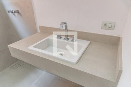 Casa à venda com 230m², 3 quartos e 4 vagasBanheiro da suíte 3