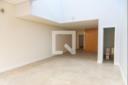 Sala de casa à venda com 3 quartos, 230m² em Paraíso, São Paulo