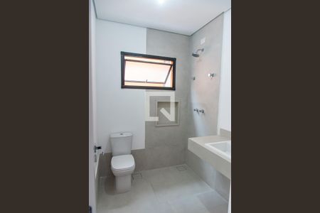 Casa à venda com 230m², 3 quartos e 4 vagasBanheiro da suíte 3