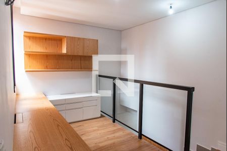Casa à venda com 230m², 3 quartos e 4 vagasEscritório