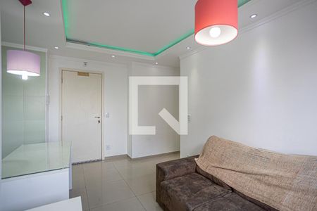 Sala de apartamento para alugar com 2 quartos, 43m² em Vila da Oportunidade, Carapicuíba