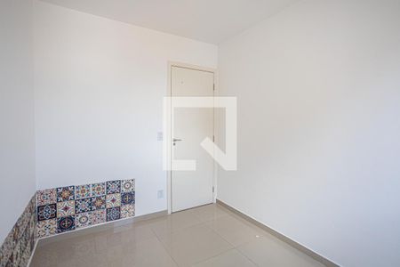 Quarto 2 de apartamento para alugar com 2 quartos, 43m² em Vila da Oportunidade, Carapicuíba