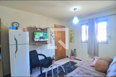 Sala de casa de condomínio à venda com 2 quartos, 43m² em Niterói, Canoas