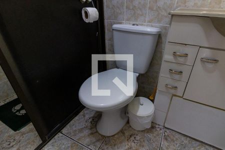 Detalhe do banheiro de apartamento para alugar com 1 quarto, 65m² em Aviação, Praia Grande