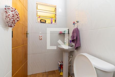 Casa à venda com 220m², 4 quartos e 3 vagasBanheiro da Suíte 2