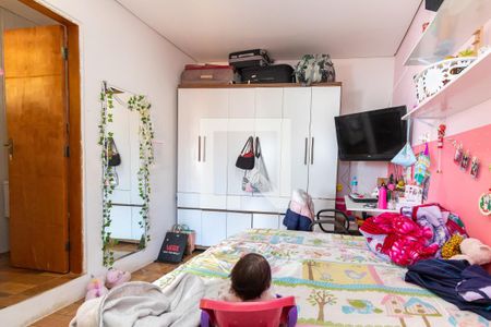 Casa à venda com 220m², 4 quartos e 3 vagasQuarto 2 - Suíte