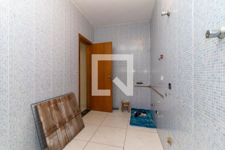 Casa à venda com 220m², 4 quartos e 3 vagasBanheiro 5