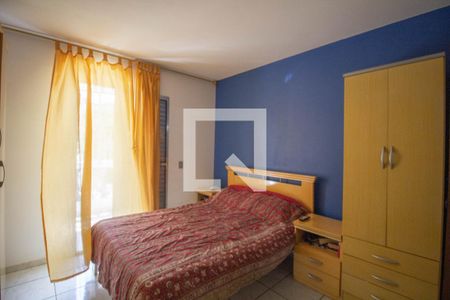 Casa à venda com 175m², 4 quartos e 2 vagasSuíte