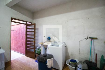 Casa à venda com 175m², 4 quartos e 2 vagasÁrea de Serviço