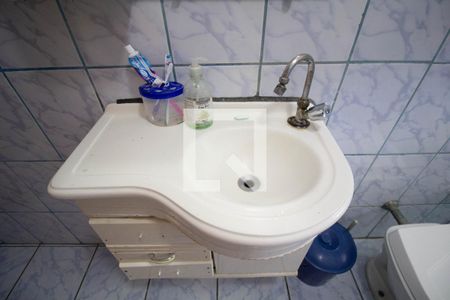 Casa à venda com 175m², 4 quartos e 2 vagasBanheiro da Suíte