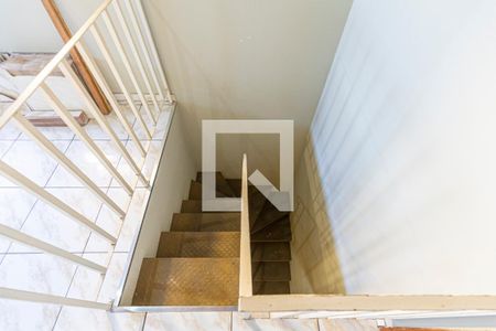 Casa à venda com 297m², 4 quartos e 6 vagasEscada Sótão / Quarto 3