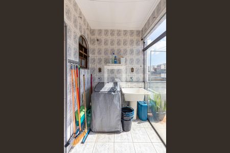 Casa à venda com 297m², 4 quartos e 6 vagasÁrea de Serviço