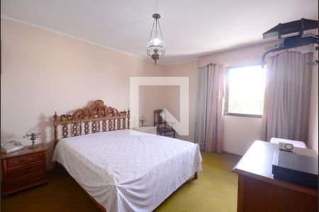 Casa para alugar com 609m², 5 quartos e 6 vagas Casa para alugar com 609m², 5 quartos e 6 vagasQuarto 1