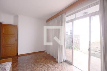 Casa para alugar com 609m², 5 quartos e 6 vagas Casa para alugar com 609m², 5 quartos e 6 vagasSala de Estar