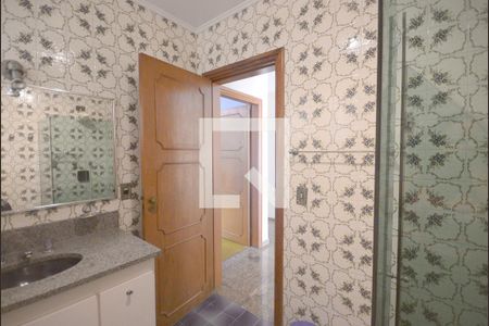 Casa para alugar com 609m², 5 quartos e 6 vagas Casa para alugar com 609m², 5 quartos e 6 vagasBanheiro 1