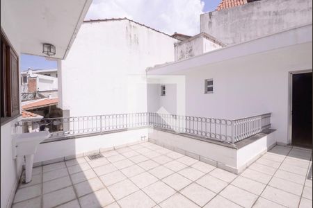 Casa para alugar com 609m², 5 quartos e 6 vagas Casa para alugar com 609m², 5 quartos e 6 vagasTerraço