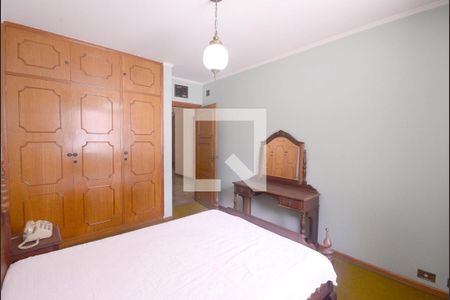 Casa para alugar com 609m², 5 quartos e 6 vagas Casa para alugar com 609m², 5 quartos e 6 vagasQuarto 4