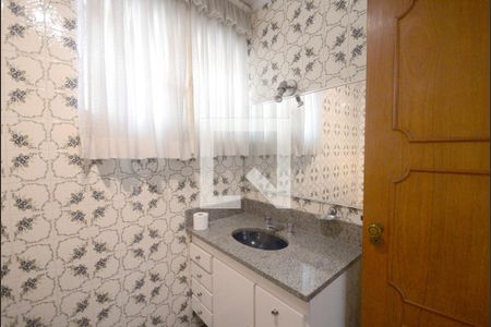 Casa para alugar com 609m², 5 quartos e 6 vagas Casa para alugar com 609m², 5 quartos e 6 vagasBanheiro 1