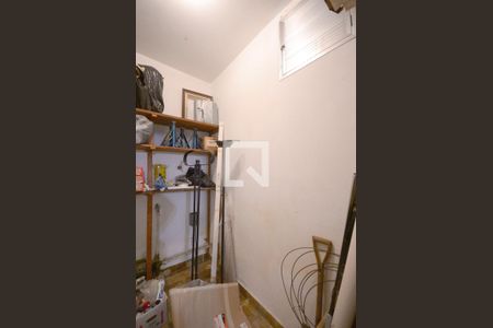 Casa para alugar com 609m², 5 quartos e 6 vagas Casa para alugar com 609m², 5 quartos e 6 vagasDespensa