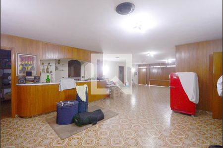 Casa para alugar com 609m², 5 quartos e 6 vagas Casa para alugar com 609m², 5 quartos e 6 vagasGaragem