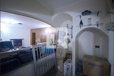 Casa para alugar com 609m², 5 quartos e 6 vagas Casa para alugar com 609m², 5 quartos e 6 vagasBar