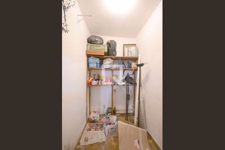 Casa para alugar com 609m², 5 quartos e 6 vagas Casa para alugar com 609m², 5 quartos e 6 vagasDespensa